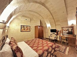 Stone House Cave Hotel