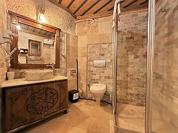 Stone House Cave Hotel