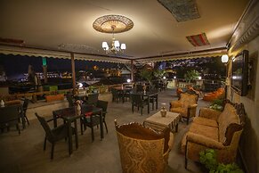 Stone House Cave Hotel