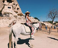 Stone House Cave Hotel