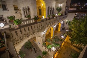 Stone House Cave Hotel