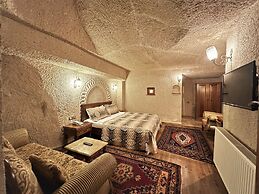 Stone House Cave Hotel