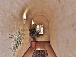 Stone House Cave Hotel