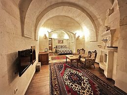 Stone House Cave Hotel