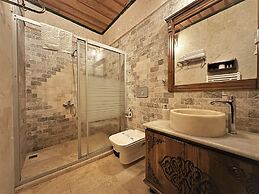 Stone House Cave Hotel