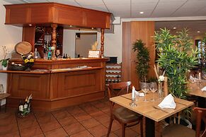Foldens Hotel