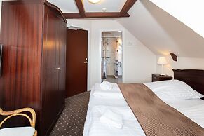 Foldens Hotel