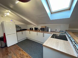 Tovey Lodge