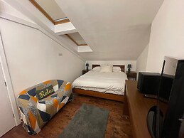 Tovey Lodge