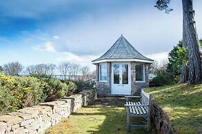 Invernairne Guest House