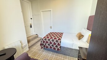 Invernairne Guest House