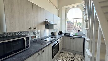 Invernairne Guest House