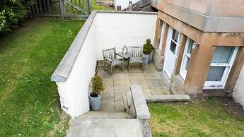 Invernairne Guest House