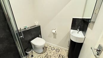 Invernairne Guest House