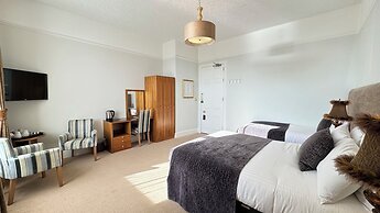 Invernairne Guest House