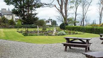 Invernairne Guest House