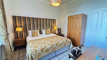 Invernairne Guest House