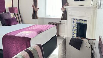 Invernairne Guest House