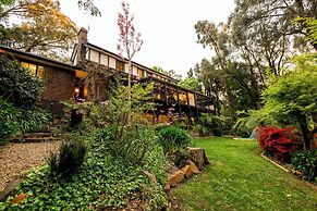 Holly Lodge