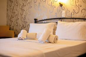 Toti Boutique Rooms