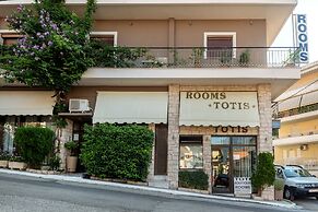 Toti Boutique Rooms
