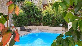 Brit Hotel Confort Auclair Gueret