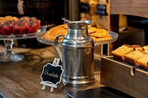 Crowne Plaza Madrid Airport by IHG