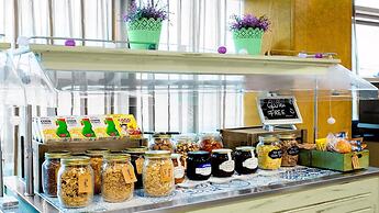 Crowne Plaza Madrid Airport by IHG