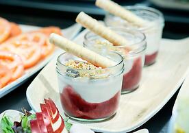 Crowne Plaza Madrid Airport by IHG