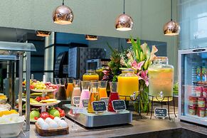 Crowne Plaza Madrid Airport by IHG