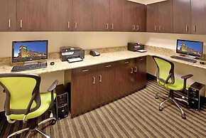 La Quinta Inn & Suites by Wyndham Fowler