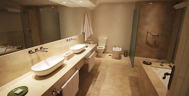 Le Biblo Hotel Boutique