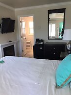 Beach Bungalow Inn and Suites