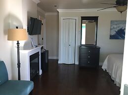 Beach Bungalow Inn and Suites