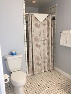 Beach Bungalow Inn and Suites