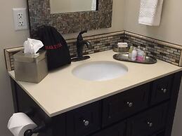 Beach Bungalow Inn and Suites