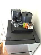 Beach Bungalow Inn and Suites