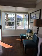 Beach Bungalow Inn and Suites