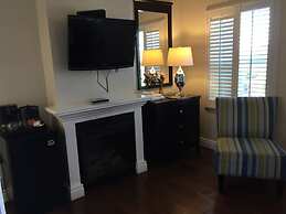 Beach Bungalow Inn and Suites