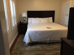 Beach Bungalow Inn and Suites