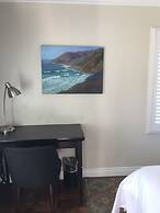 Beach Bungalow Inn and Suites