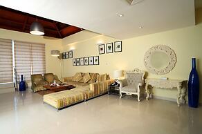 Al Bander Hotel & Resort