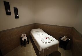 Al Bander Hotel & Resort