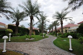 Al Bander Hotel & Resort