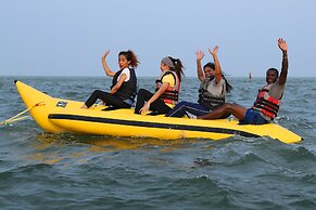 Al Bander Hotel & Resort