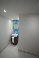 Al Bander Hotel & Resort