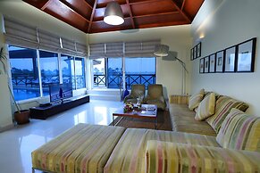 Al Bander Hotel & Resort