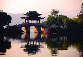 Four Seasons Hotel Hangzhou at West Lake