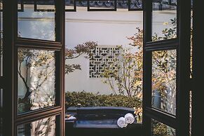 Four Seasons Hotel Hangzhou at West Lake