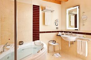 Al Tezzon Hotel